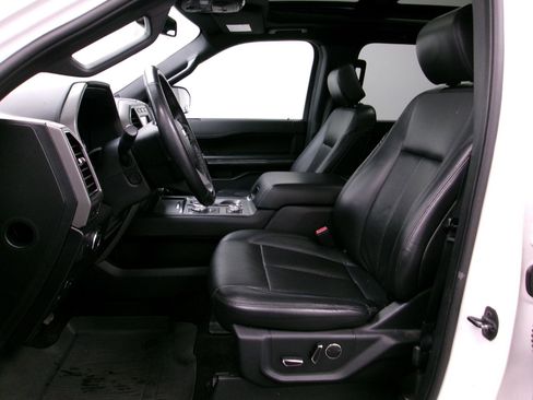 Used 2019 Ford Expedition Max XLT w/ Equipment Group 202A image 10
