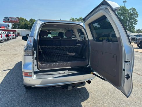 Used 2019 Lexus GX 460 Premium AWD/4WD image 15