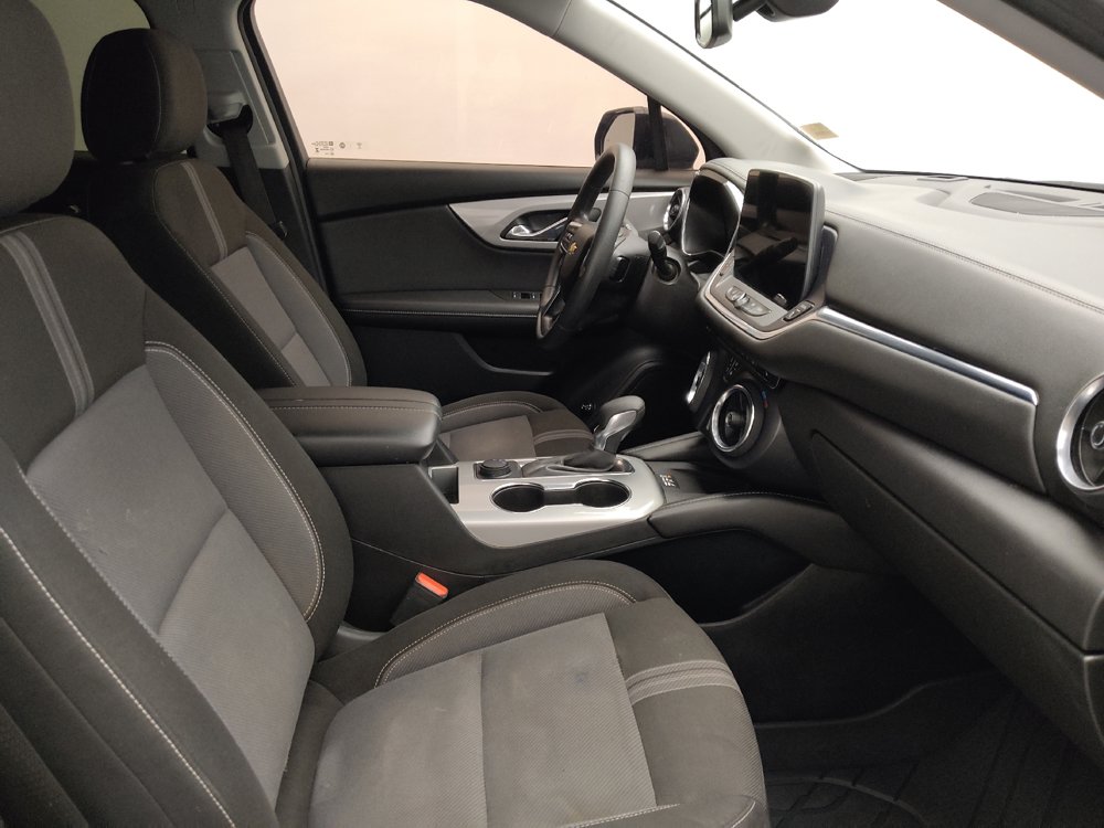 Used 2025 Chevrolet Blazer LT w/ Convenience Package FWD image 21