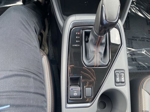 Used 2025 Subaru Crosstrek 2.5i Limited w/ Popular Package #4A image 16