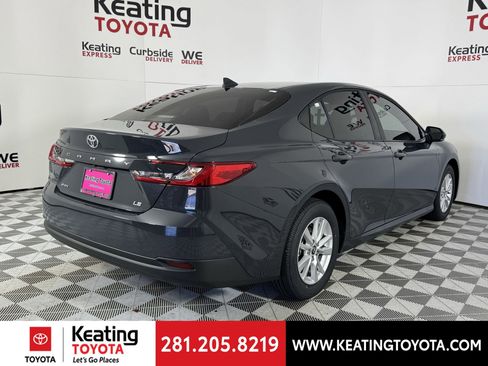 New 2026 Toyota Camry LE image 14