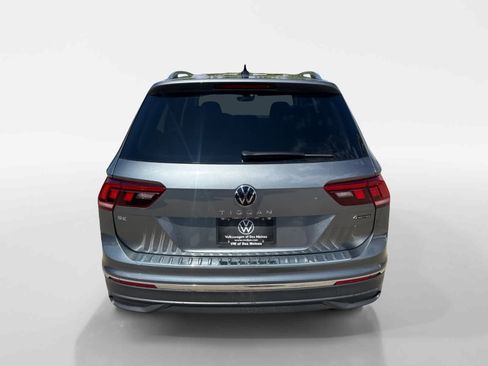 Used 2023 Volkswagen Tiguan SE AWD/4WD image 5