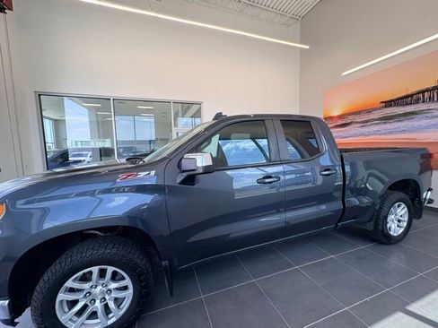 Used 2019 Chevrolet Silverado 1500 LT w/ All-Star Edition AWD/4WD image 2