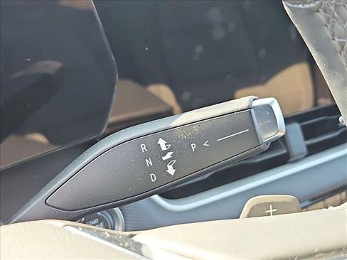 Used 2025 Chevrolet Equinox LT image 10