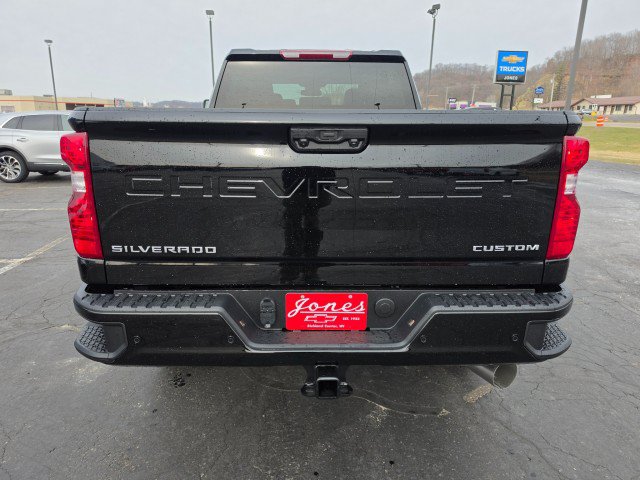 New 2026 Chevrolet Silverado 2500 Custom w/ Custom Value Package AWD/4WD image 4