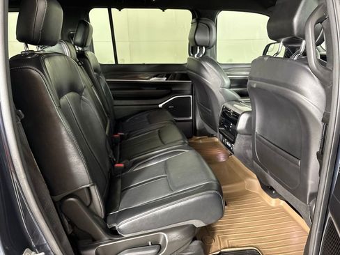 Used 2022 Jeep Wagoneer Series III w/ Convenience Group I RWD image 22