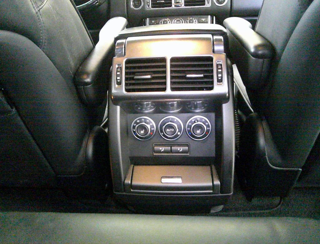 Used 2012 Land Rover Range Rover Supercharged AWD/4WD image 31