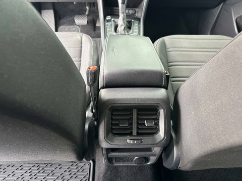 Used 2022 Volkswagen Tiguan S image 16