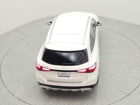 Certified 2026 Mercedes-Benz GLC 300 image 27