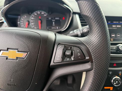 Certified 2022 Chevrolet Trax LS w/ Tint and Cruise Package image 24