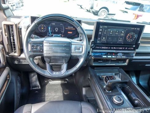 Used 2024 GMC Hummer EV 3X AWD/4WD image 13