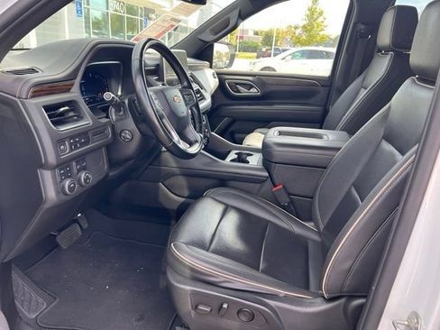 Used 2023 Chevrolet Tahoe Premier AWD/4WD image 8