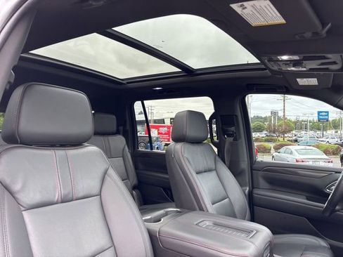 Used 2022 Chevrolet Suburban RST w/ Luxury Package AWD/4WD image 50