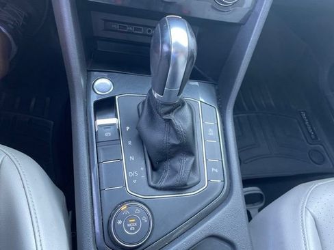 Used 2019 Volkswagen Tiguan SEL w/ 3rd Row Seat Package AWD/4WD image 42