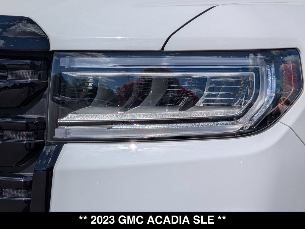 Used 2023 GMC Acadia SLE w/ Driver Convenience Package FWD image 15