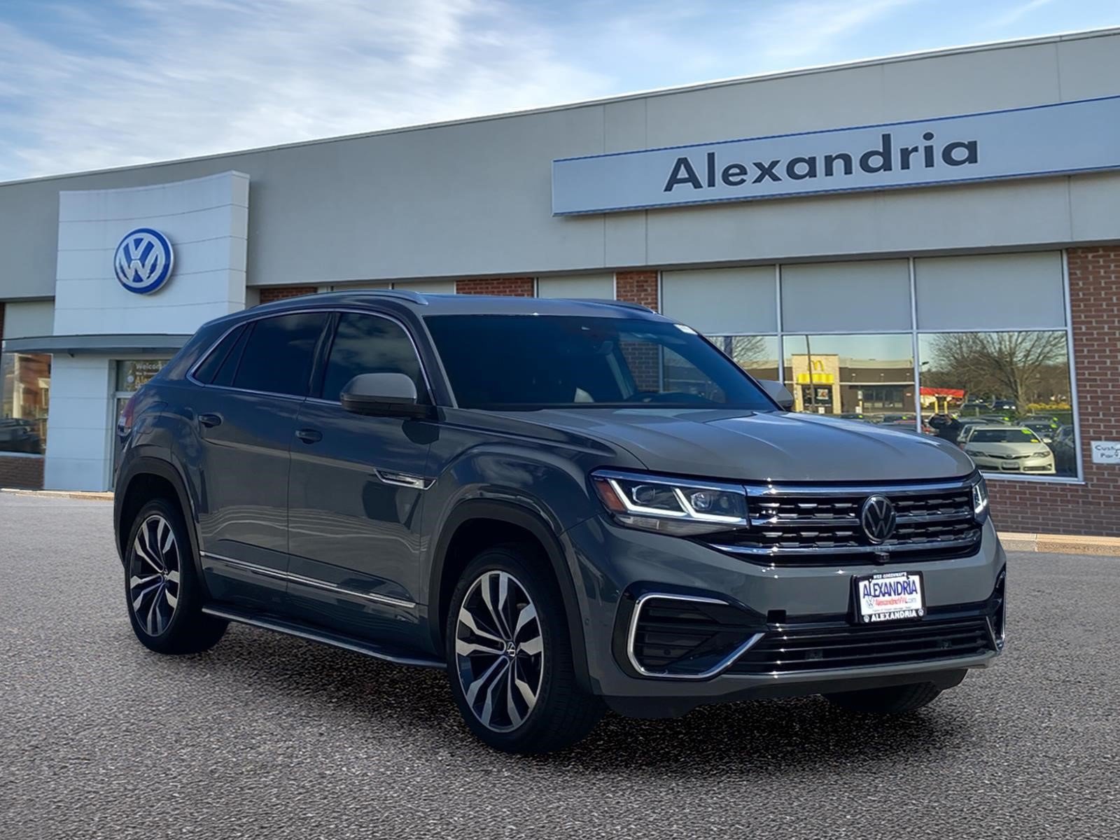 Used 2023 Volkswagen Atlas Cross Sport SEL Premium R-Line AWD/4WD image 1