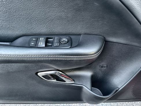 Used 2016 Dodge Challenger SRT Hellcat image 15