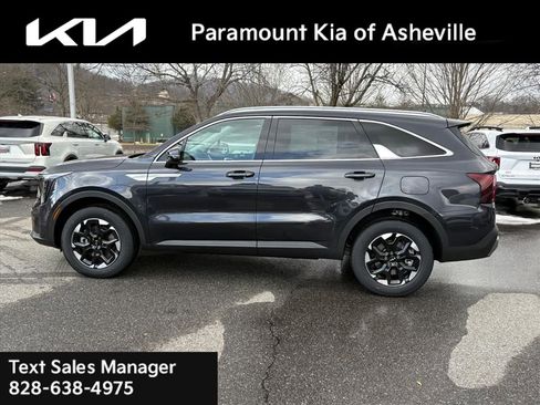 New 2026 Kia Sorento S image 3