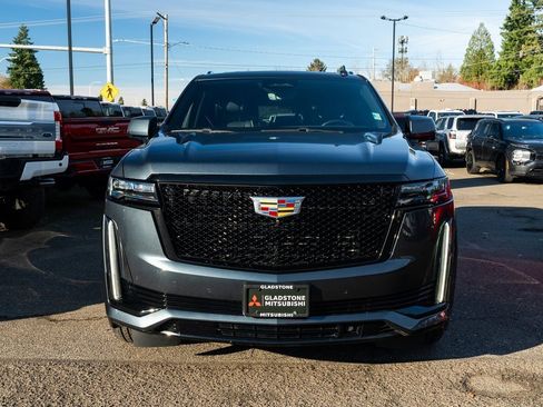 Used 2021 Cadillac Escalade Sport image 2