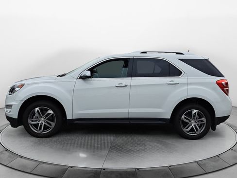 Used 2017 Chevrolet Equinox Premier w/ Enhanced Convenience Package FWD image 4