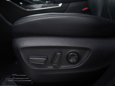 Used 2021 Toyota Highlander Platinum image 27