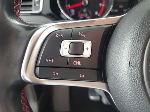 Used 2017 Volkswagen Jetta GLI image 23