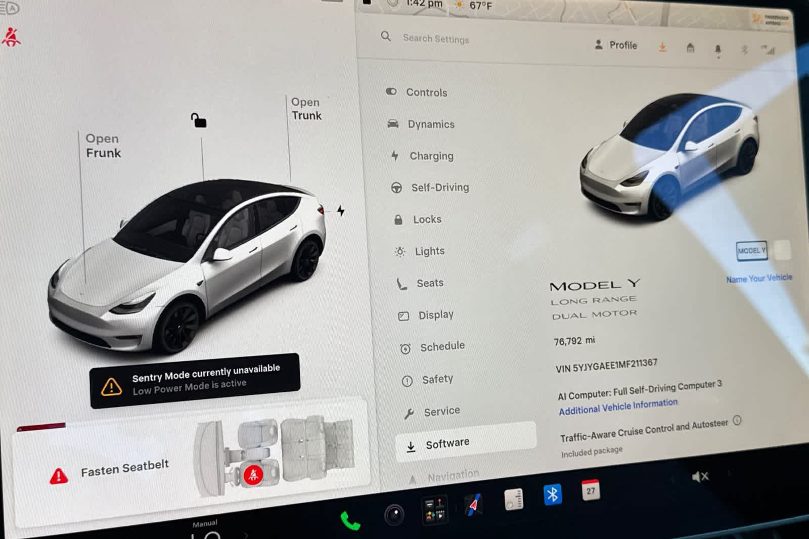 Used 2021 Tesla Model Y Long Range AWD/4WD image 32