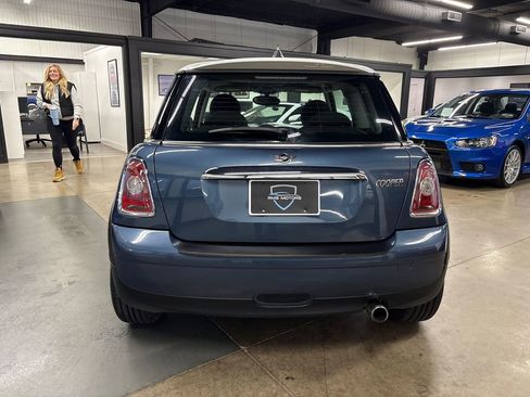 Used 2010 MINI Cooper Hardtop image 10