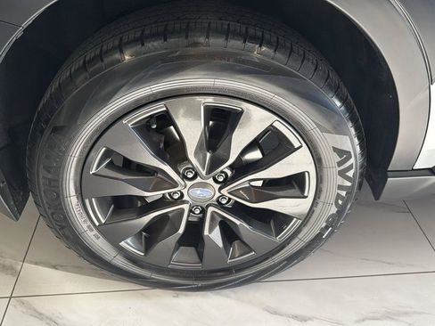 Used 2025 Subaru Outback Onyx Edition AWD/4WD image 31