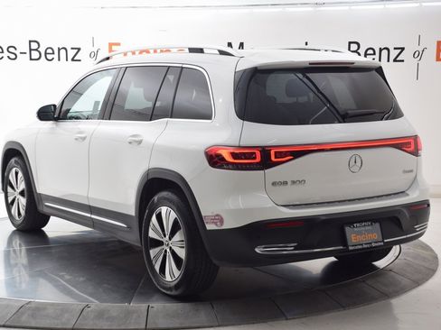 Certified 2023 Mercedes-Benz EQB 300 4MATIC image 4