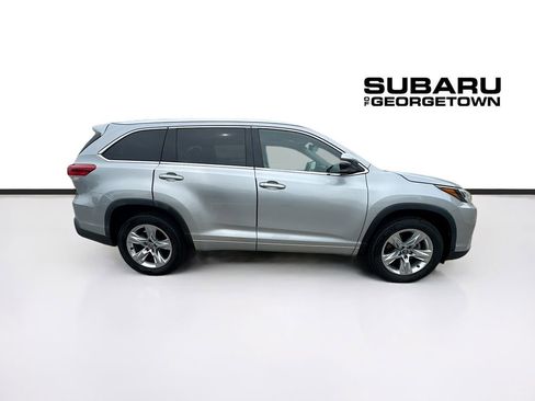 Used 2018 Toyota Highlander Limited FWD image 8