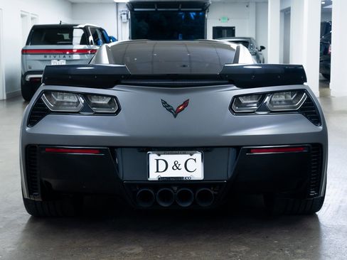 Used 2016 Chevrolet Corvette Z06 w/ 2LZ Preferred Equipment Group image 5