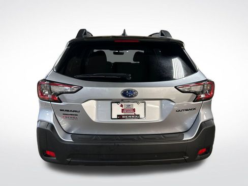 Used 2025 Subaru Outback Onyx Edition image 5