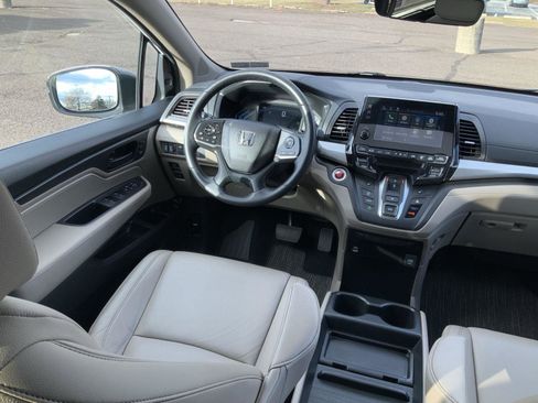 Used 2024 Honda Odyssey EX-L image 32