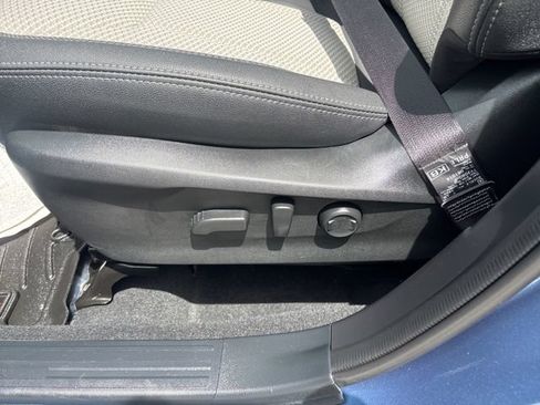 Used 2024 Subaru Forester Premium AWD/4WD image 7