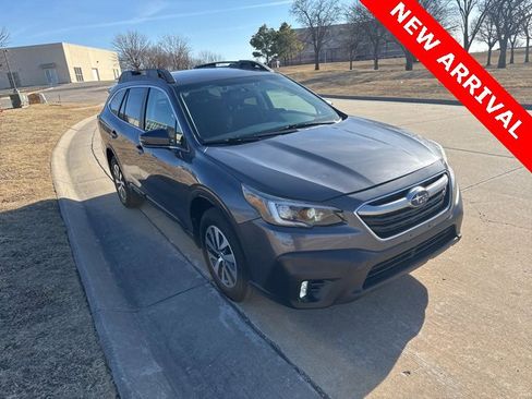Used 2020 Subaru Outback Premium image 1