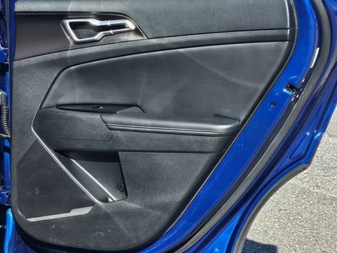 Used 2023 Kia Sportage EX image 30