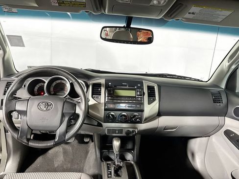 Used 2012 Toyota Tacoma PreRunner w/ SR5 Pkg RWD image 12