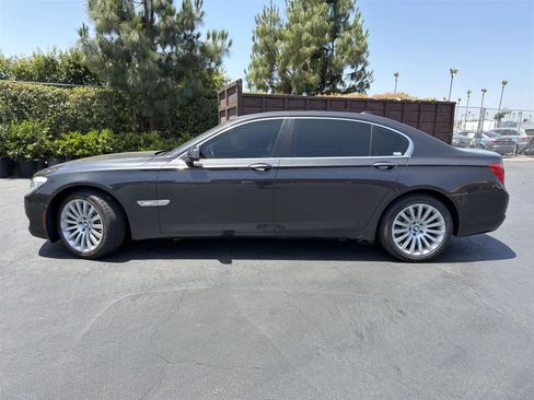 Used 2012 BMW 750Li RWD image 3