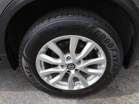 Used 2019 Nissan Rogue SV AWD/4WD image 42