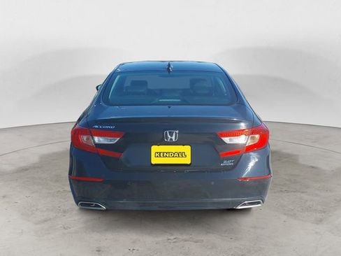 Used 2020 Honda Accord Touring image 4