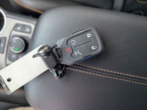 Used 2023 GMC Terrain AT4 w/ LPO, 'HIT The Road' Package AWD/4WD image 23