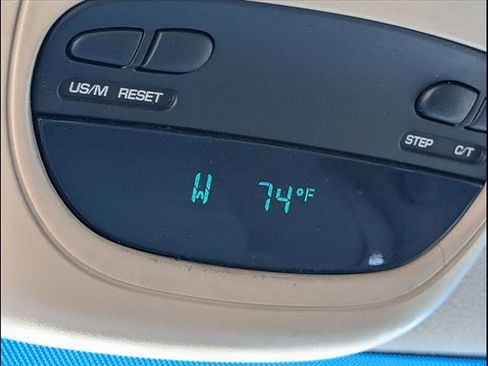 Used 2006 Dodge Ram 2500 Truck SLT image 14