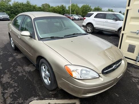 Used 2001 Ford Taurus SE FWD image 3