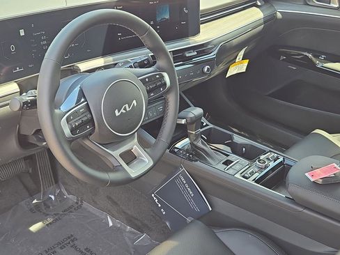 New 2026 Kia K5 EX image 17