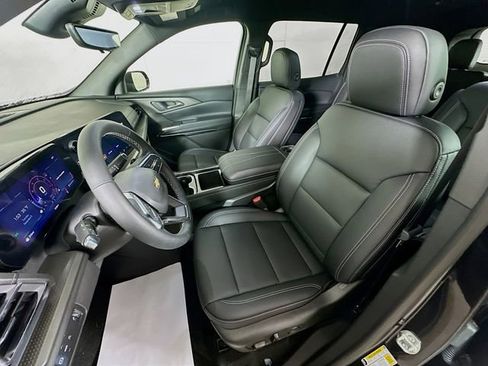 New 2026 Chevrolet Traverse LT w/ Driver Confidence Package FWD image 23