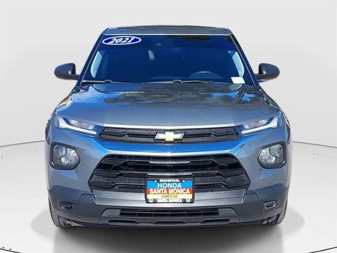 Used 2021 Chevrolet TrailBlazer LS image 2