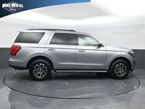 Used 2023 Ford Expedition XLT RWD image 8
