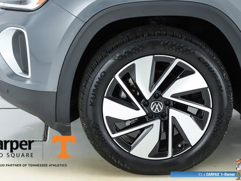 Used 2025 Volkswagen Atlas SEL image 45