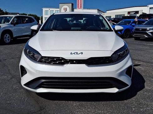 Used 2023 Kia Forte LXS FWD image 2
